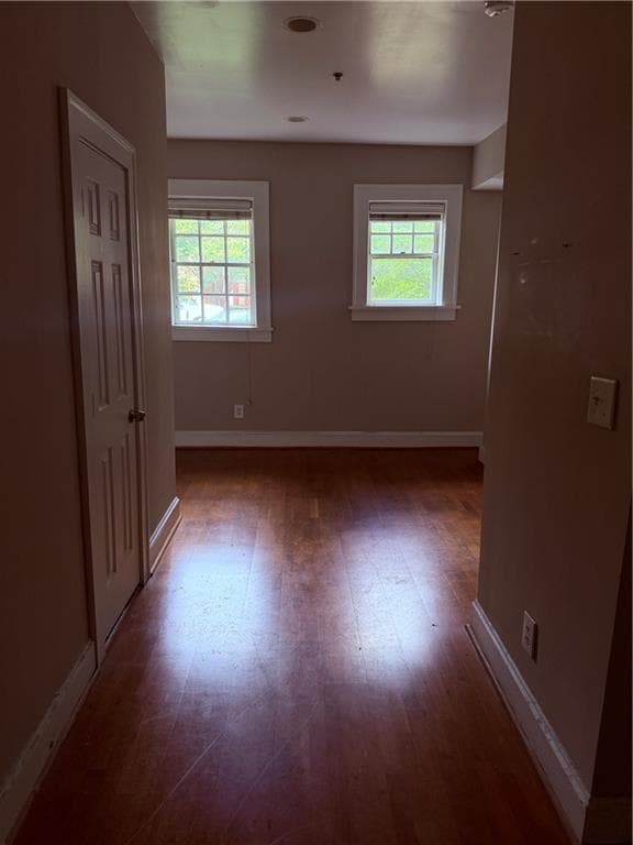 2 bedroom, 3 bathroom, 1,134 sq ft condominium for sale at 2855 Peachtree Road 103, Atlanta, GA 30305 — photo 2