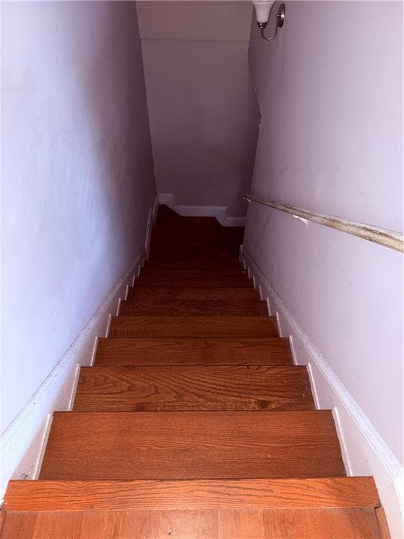 2 bedroom, 3 bathroom, 1,134 sq ft condominium for sale at 2855 Peachtree Road 103, Atlanta, GA 30305 — photo 8