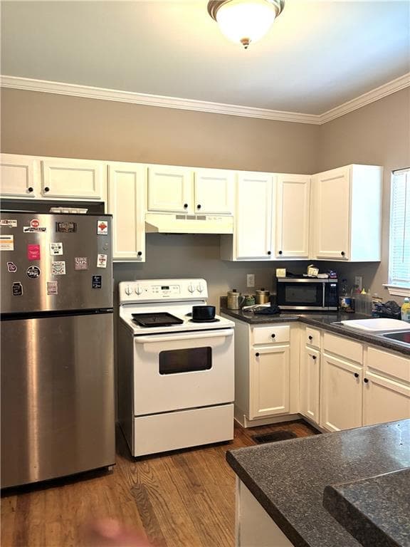 3 bedroom, 3 bathroom, 1,320 sq ft single family residence for sale at 1000 Hightower Road, Atlanta, GA 30318 — photo 4