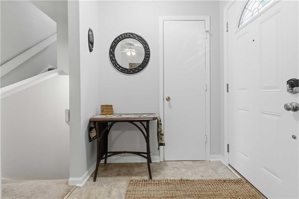 3 bedroom, 3 bathroom, 1,412 sq ft single family residence for sale at 10303 Briarbay Drive, Jonesboro, GA 30238 — photo 4