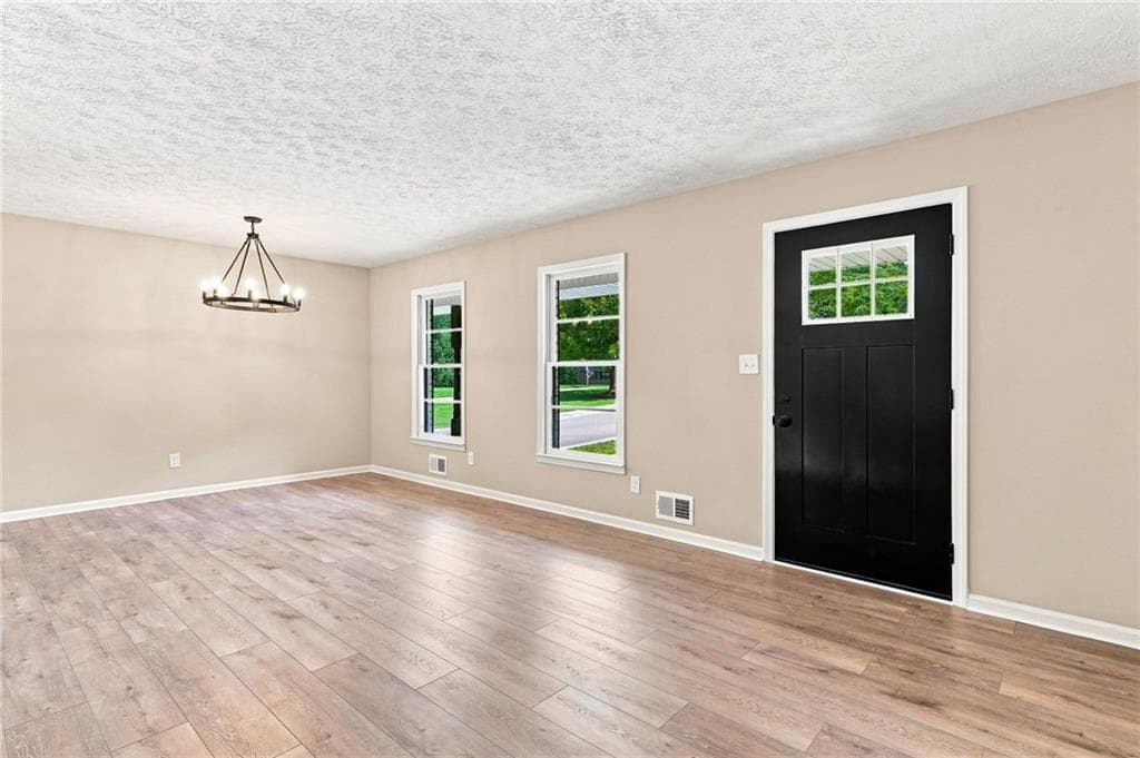 3 bedroom, 2 bathroom, 1,610 sq ft single family residence for sale at 4114 Lauada Drive, Douglasville, GA 30135 — photo 6