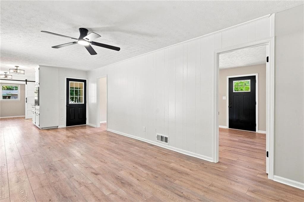 3 bedroom, 2 bathroom, 1,610 sq ft single family residence for sale at 4114 Lauada Drive, Douglasville, GA 30135 — photo 7