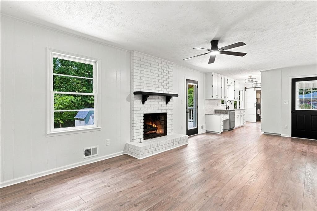 3 bedroom, 2 bathroom, 1,610 sq ft single family residence for sale at 4114 Lauada Drive, Douglasville, GA 30135 — photo 8
