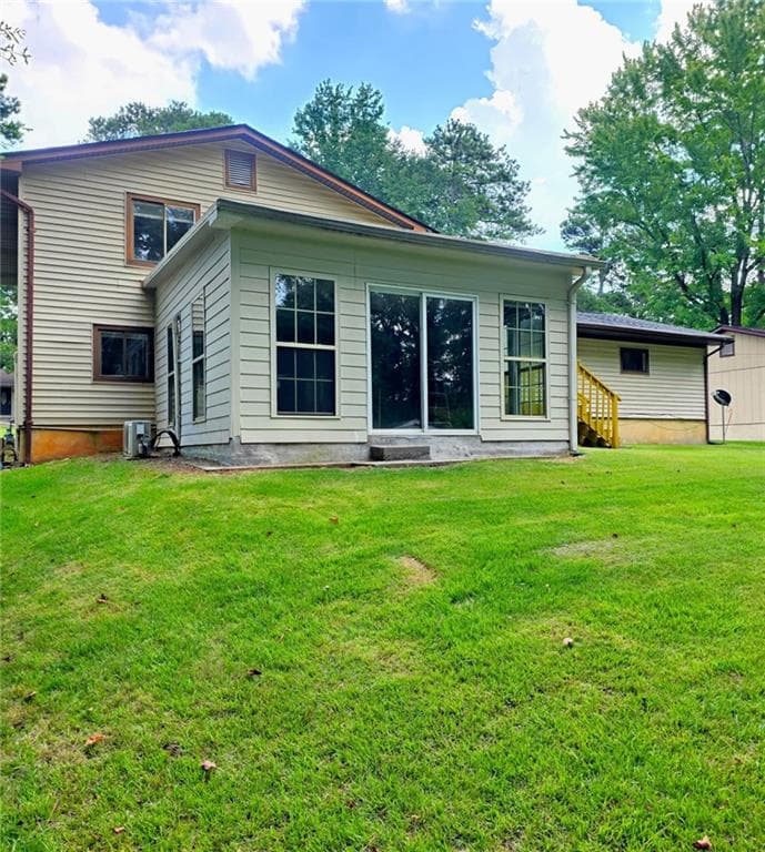 5 bedroom, 3 bathroom, 2,169 sq ft single family residence for sale at 2514 Rhoanoke Drive, Duluth, GA 30096 — photo 4