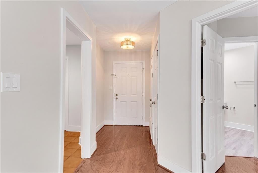 2 bedroom, 2 bathroom, 1,168 sq ft condominium for sale at 209 14th Street 307, Atlanta, GA 30309 — photo 4