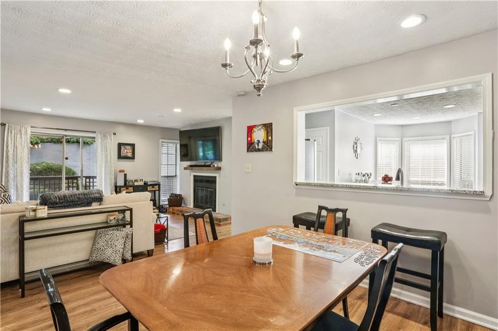 2 bedroom, 2 bathroom, 1,187 sq ft condominium for sale at 2901 Lenox Road 502, Atlanta, GA 30324 — photo 8