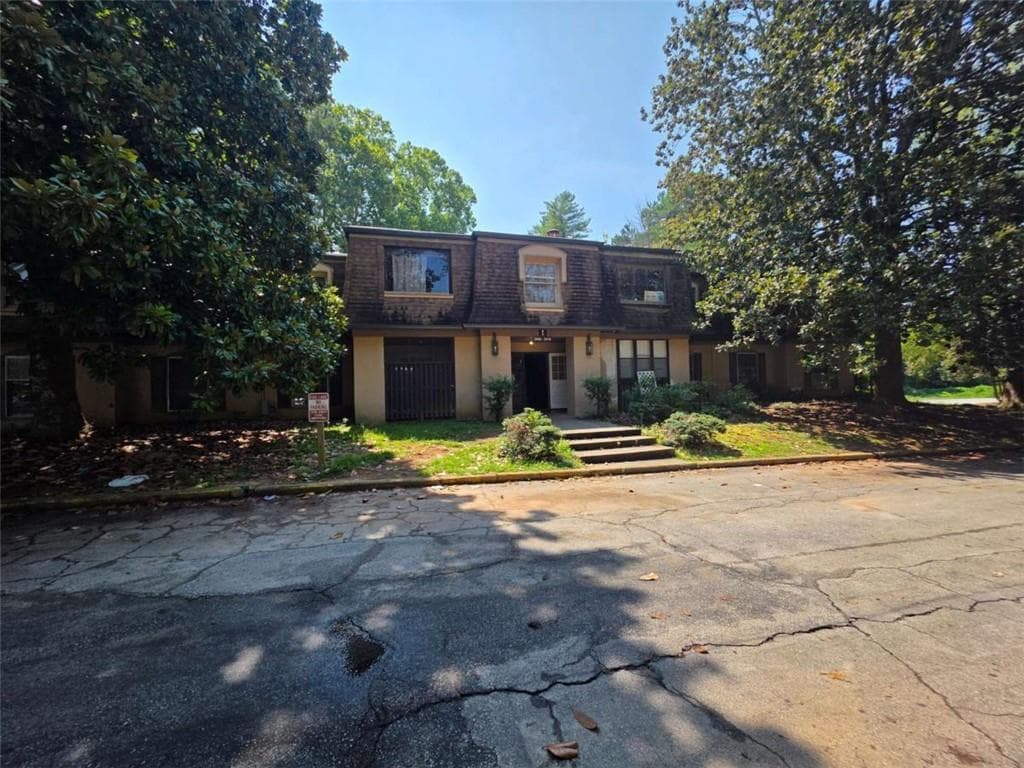 2 bedroom, 2 bathroom, 1,280 sq ft condominium sold at 2906 Parc Lorraine, Lithonia, GA 30038