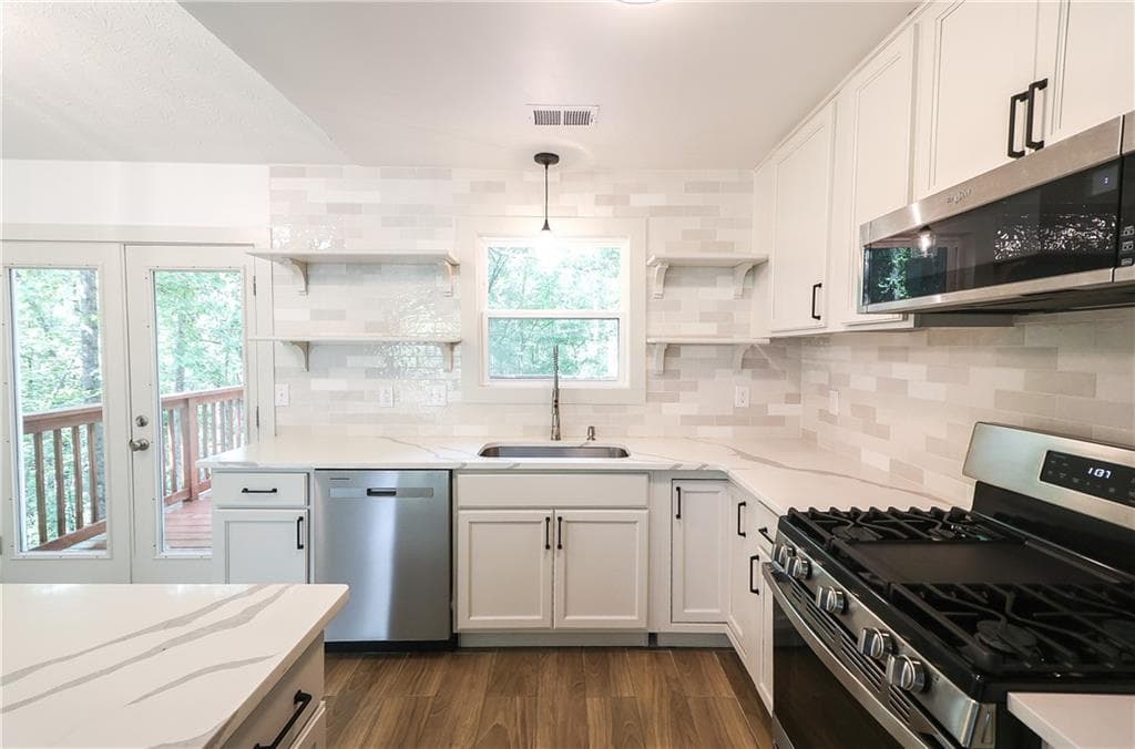 3 bedroom, 2 bathroom, 1,350 sq ft single family residence for rent at 3188 Long Indian Creek Court, Alpharetta, GA 30022 for $2,600 a month — photo 5