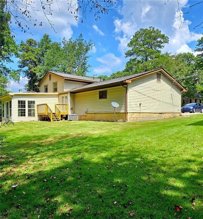 5 bedroom, 3 bathroom, 2,169 sq ft single family residence for sale at 2514 Rhoanoke Drive, Duluth, GA 30096 — photo 9