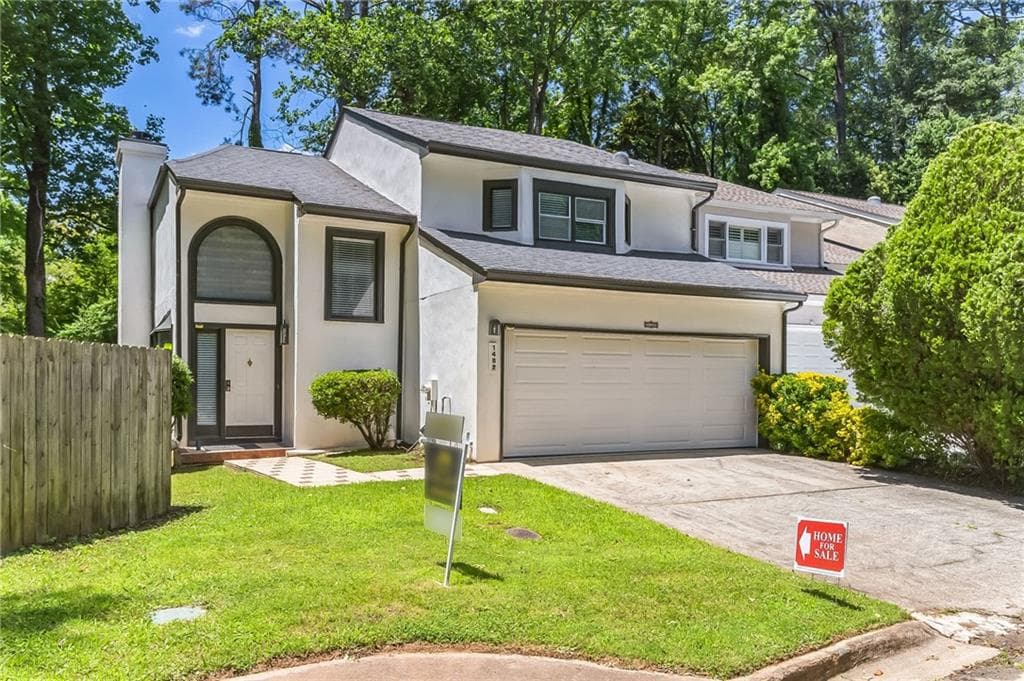 3 bedroom, 3 bathroom, 2,166 sq ft townhouse for rent at 1452 Briaroaks Trail, Atlanta, GA 30329 for $2,800 a month — photo 1 of 30
