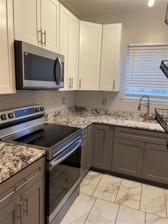 3 bedroom, 3 bathroom, 1,800 sq ft townhouse for sale at 292 Crumley Street, Atlanta, GA 30312 — photo 1 of 11