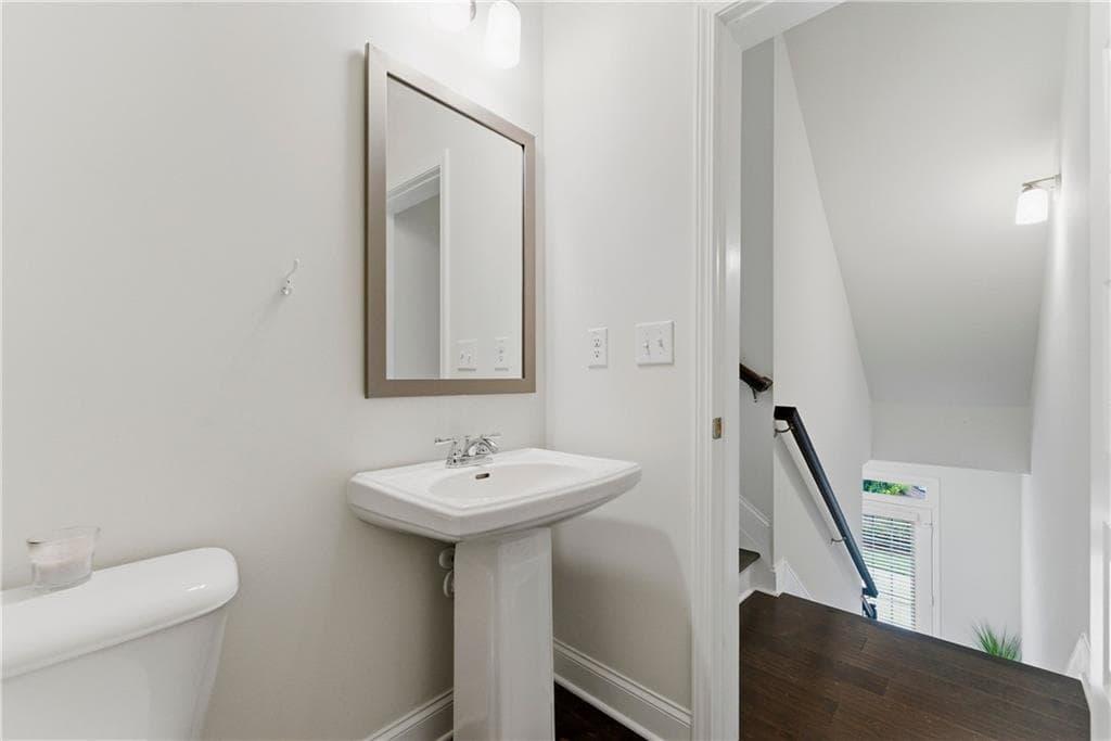 4 bedroom, 4 bathroom, 1,994 sq ft townhouse for sale at 528 Sonata Walk, Marietta, GA 30067 — photo 5