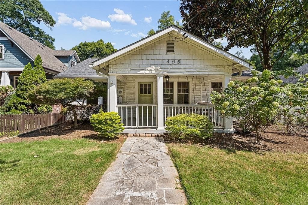 2 bedroom, 1 bathroom, 1,133 sq ft single family residence for sale at 1408 McPherson Avenue, Atlanta, GA 30316 — photo 2