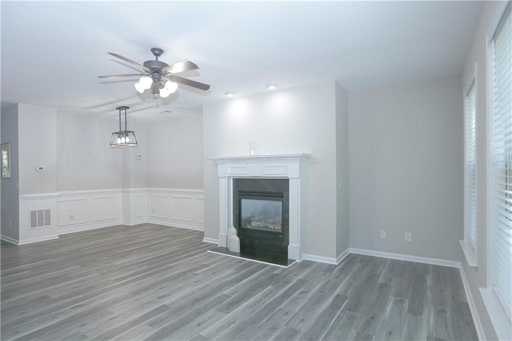 3 bedroom, 4 bathroom, 2,232 sq ft townhouse under contract at 708 Village Field Court, Suwanee, GA 30024 — photo 9