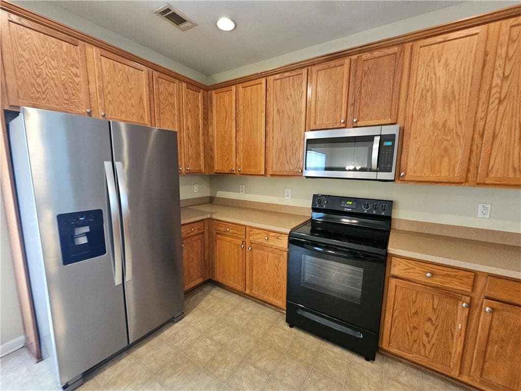 3 bedroom, 3 bathroom, 1,444 sq ft townhouse for rent at 3196 Cedar Glade Lane, Buford, GA 30519 for $1,850 a month — photo 3