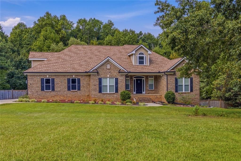 4 bedroom, 2 bathroom, 2,688 sq ft single family residence for sale at 125 Mackey Road, Mcdonough, GA 30252