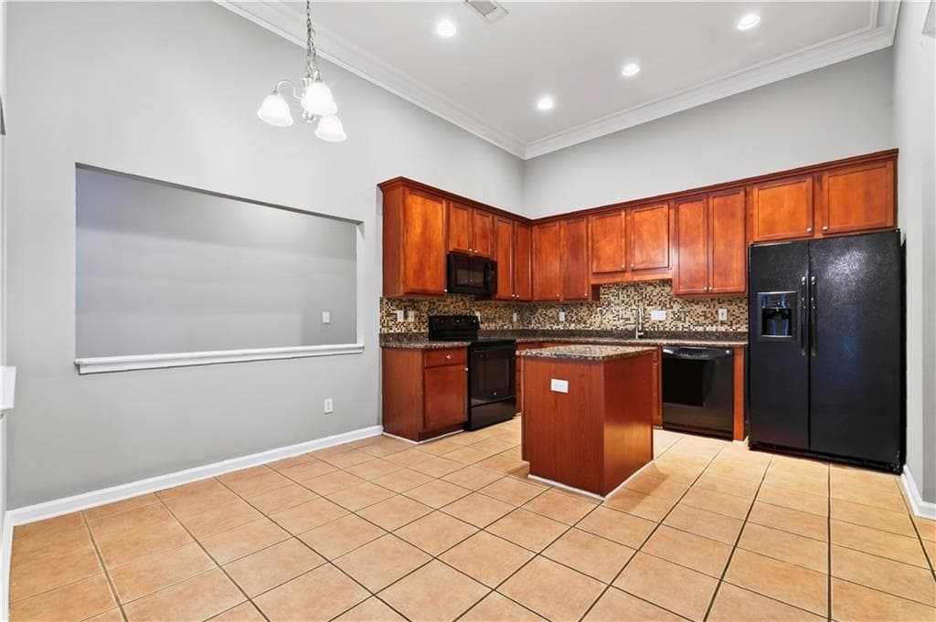 4 bedroom, 3 bathroom, 2,227 sq ft single family residence for sale at 3483 Newtons Crest Circle, Snellville, GA 30078 — photo 10