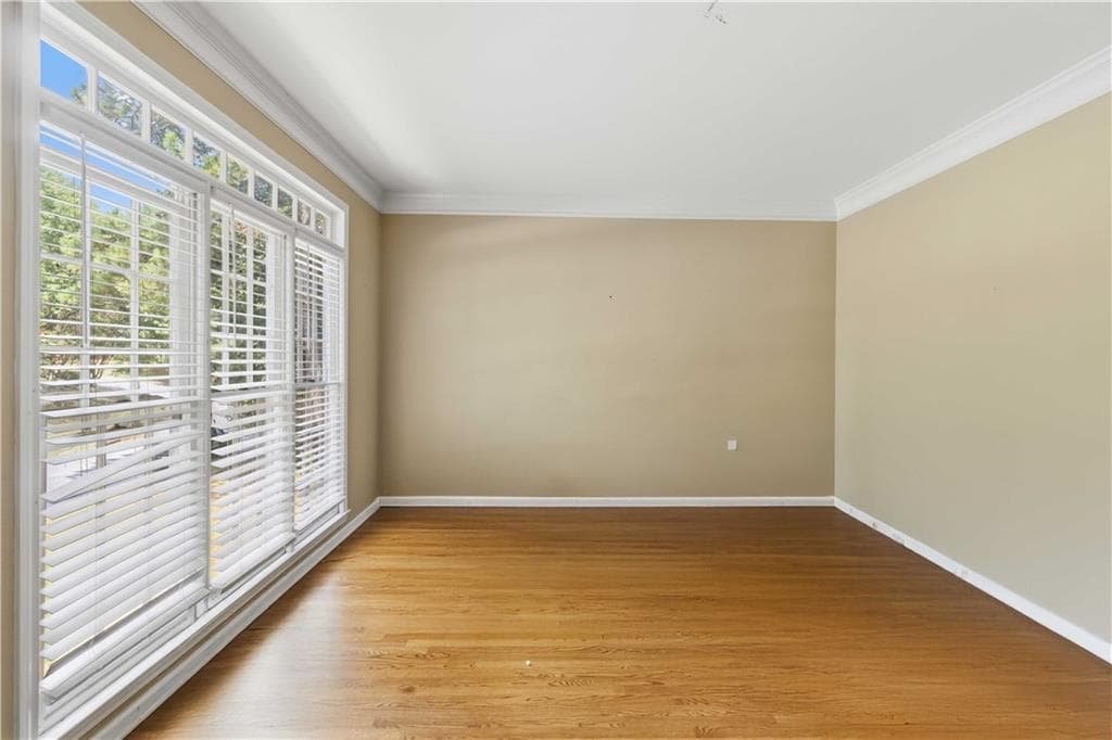 5 bedroom, 4 bathroom, 3,505 sq ft single family residence for sale at 3302 Connemara Trace, Lawrenceville, GA 30044 — photo 4
