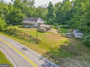 3 bedroom, 1 bathroom, 1,210 sq ft single family residence for sale at 4542 E Hall Road, Gainesville, GA 30507 — photo 4