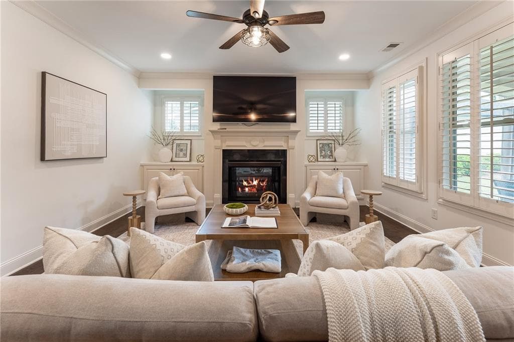 4 bedroom, 4 bathroom, 3,000 sq ft single family residence under contract at 12609 Lecoma Trace, Milton, GA 30004 — photo 3