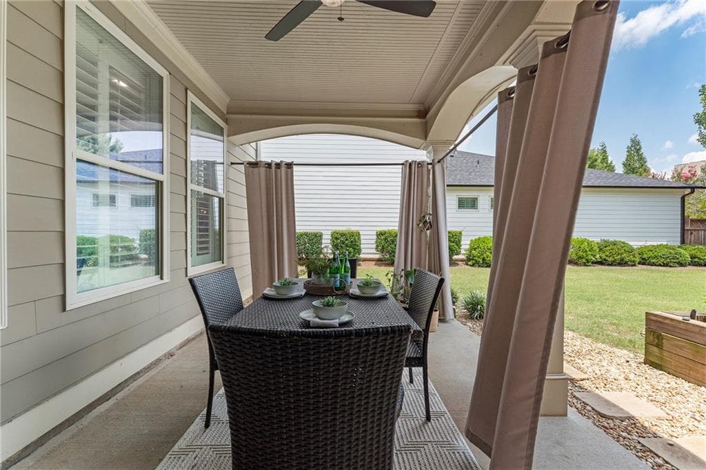 4 bedroom, 4 bathroom, 3,000 sq ft single family residence under contract at 12609 Lecoma Trace, Milton, GA 30004 — photo 6