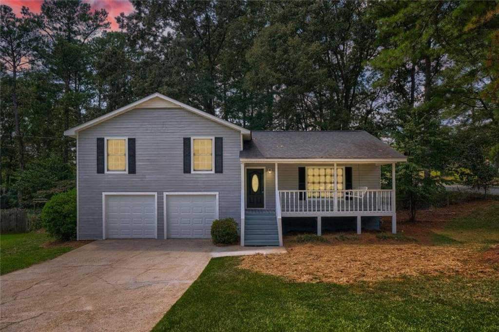 3 bedroom, 2 bathroom, 2,008 sq ft single family residence for sale at 6831 Cedar Drive, Riverdale, GA 30296 — photo 2