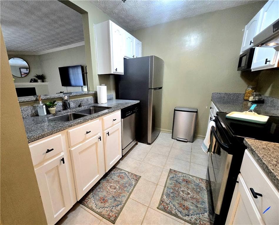 1 bedroom, 1 bathroom, 840 sq ft condominium for sale at 970 Sidney Marcus Boulevard 2210, Atlanta, GA 30324 — photo 2
