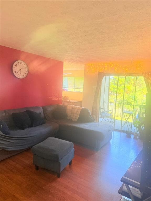 2 bedroom, 2 bathroom, 1,172 sq ft condominium for sale at 196 Scandia Circle 4, Athens, GA 30605 — photo 2