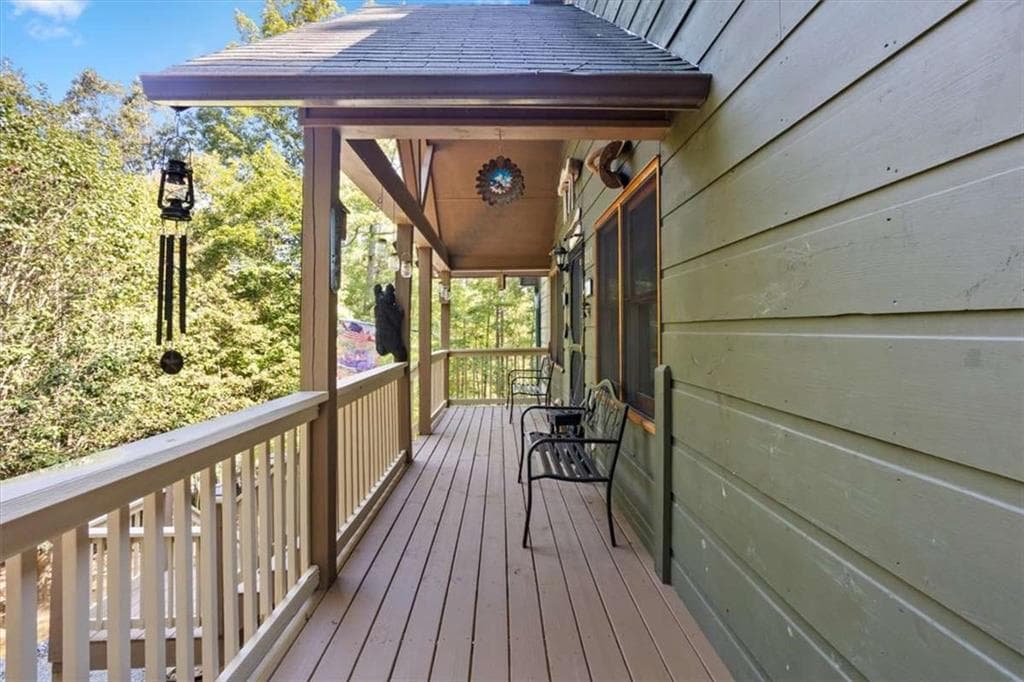 3 bedroom, 3 bathroom, 2,376 sq ft single family residence for sale at 289 Cypress Circle, Ellijay, GA 30540 — photo 9