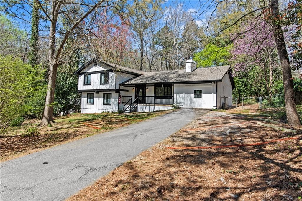 4 bedroom, 5 bathroom, 2,800 sq ft single family residence for sale at 330 Winterberry Drive, Athens, GA 30606