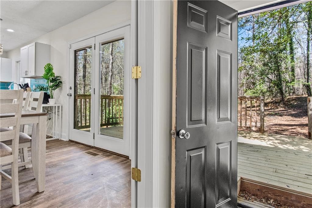 4 bedroom, 5 bathroom, 2,800 sq ft single family residence for sale at 330 Winterberry Drive, Athens, GA 30606 — photo 10