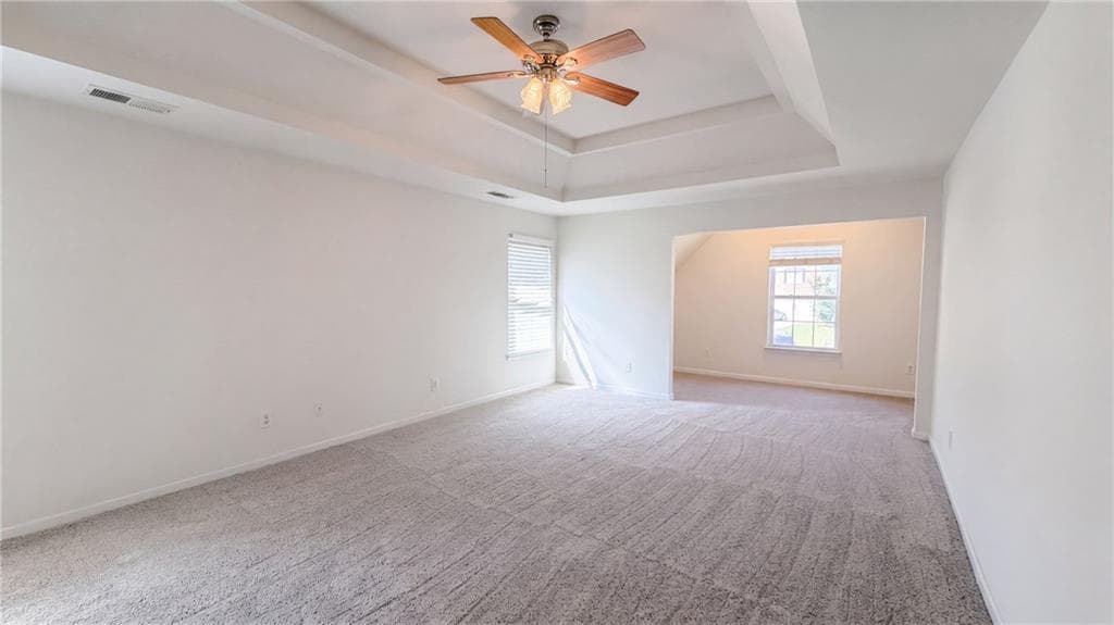 4 bedroom, 3 bathroom, 3,102 sq ft single family residence for sale at 330 Oxnard Circle, Atlanta, GA 30331 — photo 4