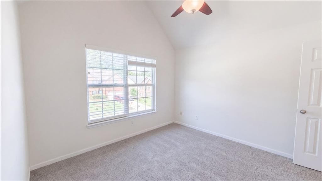 4 bedroom, 3 bathroom, 3,102 sq ft single family residence for sale at 330 Oxnard Circle, Atlanta, GA 30331 — photo 9