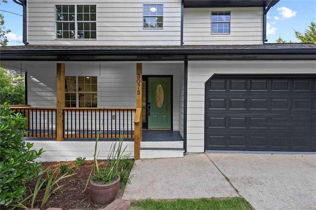 3 bedroom, 3 bathroom, 1,488 sq ft single family residence for sale at 3075 Ashly Forest Drive, Snellville, GA 30078 — photo 2