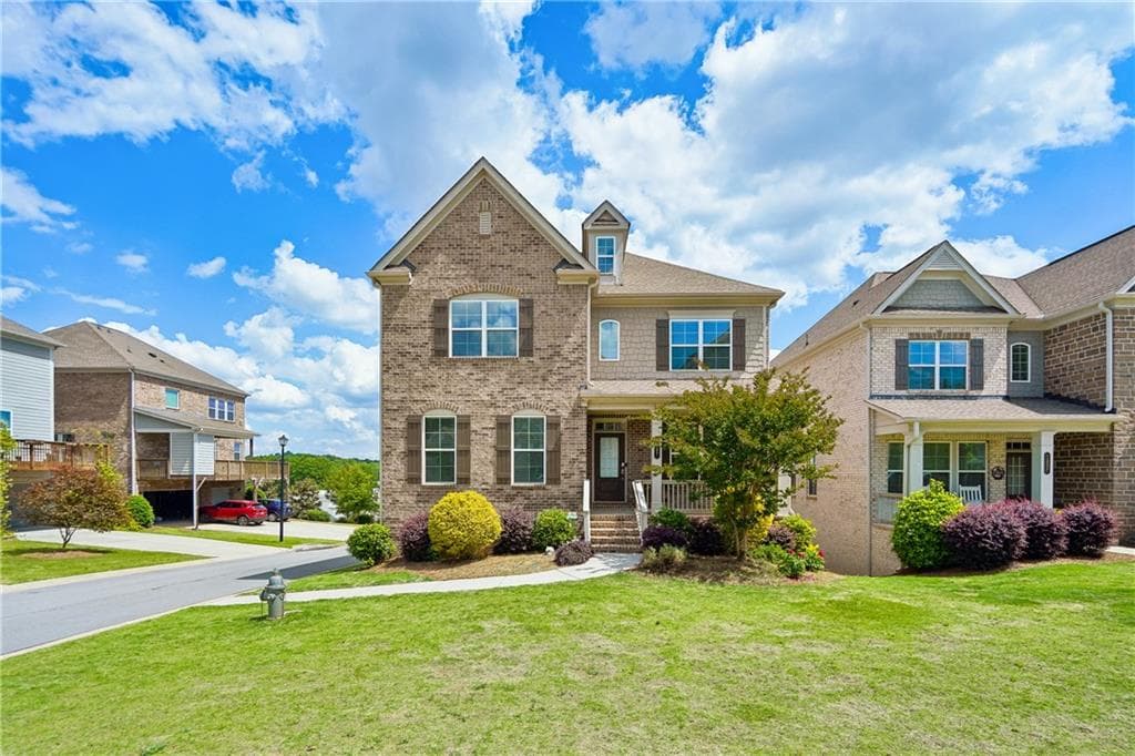 5 bedroom, 4 bathroom, 4,400 sq ft single family residence under contract at 1907 Sterling Chase, Buford, GA 30518 — photo 2