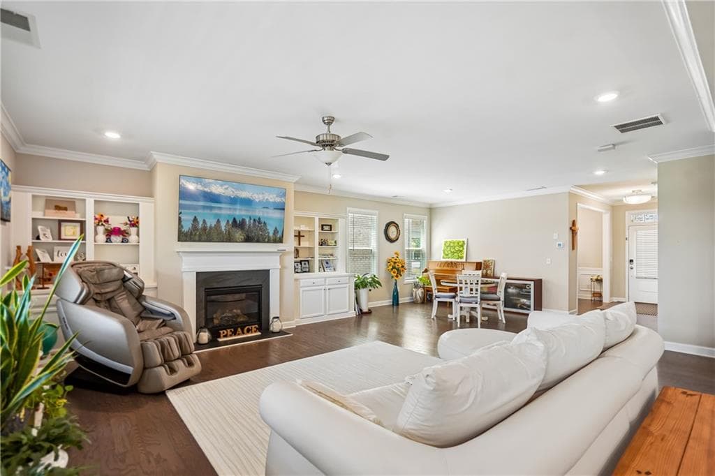 5 bedroom, 4 bathroom, 4,400 sq ft single family residence under contract at 1907 Sterling Chase, Buford, GA 30518 — photo 4
