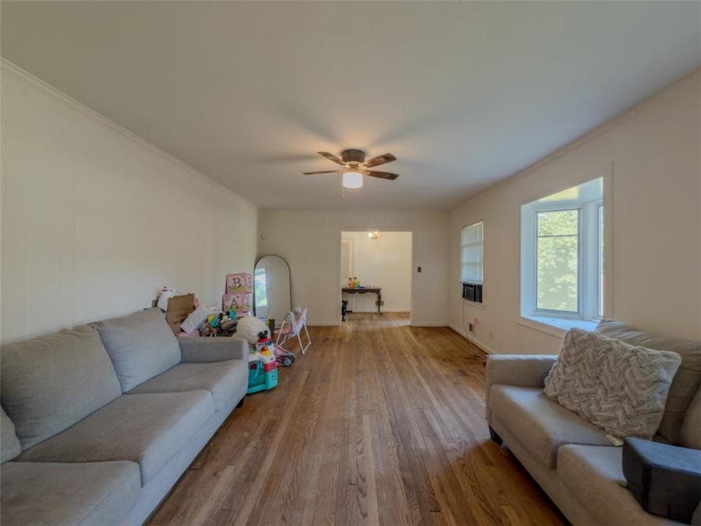 3 bedroom, 3 bathroom, 2,014 sq ft single family residence under contract at 246 Beech Creek Circle, Winder, GA 30680 — photo 2