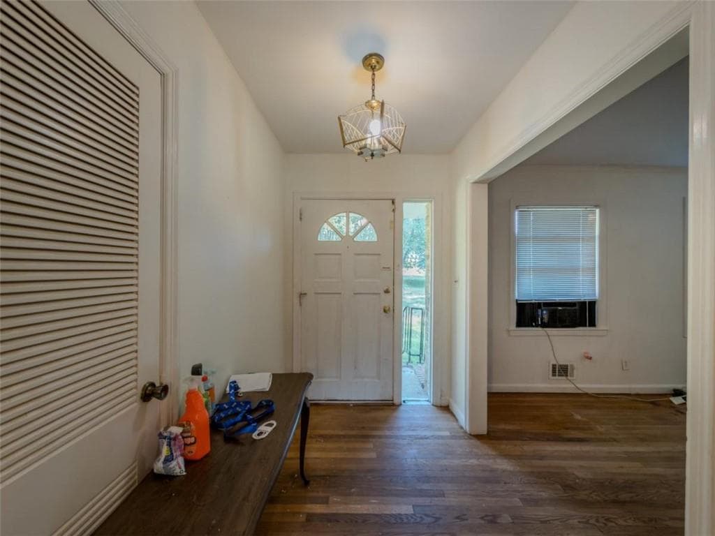 3 bedroom, 3 bathroom, 2,014 sq ft single family residence under contract at 246 Beech Creek Circle, Winder, GA 30680 — photo 6