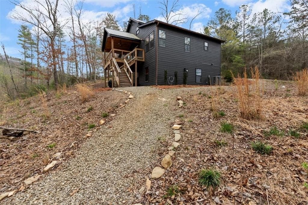 3 bedroom, 2 bathroom, 1,120 sq ft single family residence for sale at 496 Meadow Lane, Talking Rock, GA 30175 — photo 5