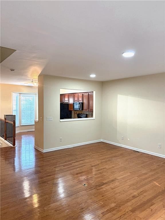 3 bedroom, 4 bathroom, 1,732 sq ft townhouse for rent at 1370 Thornborough Drive, Alpharetta, GA 30004 for $2,290 a month — photo 7