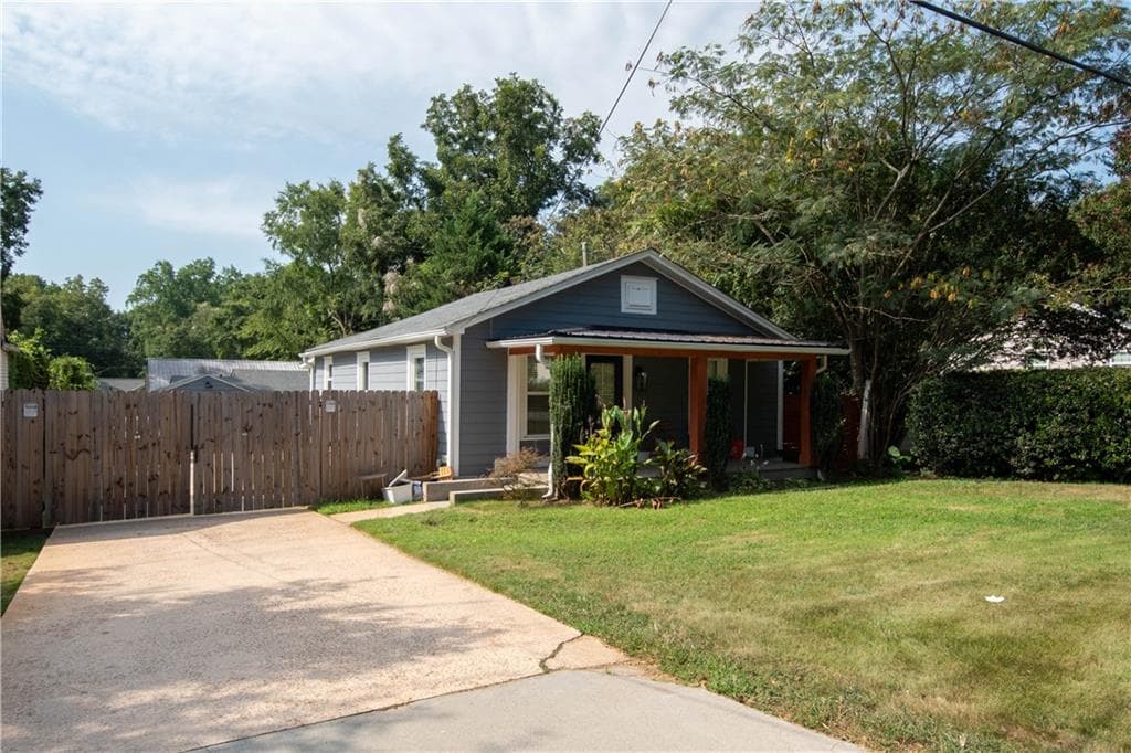 2 bedroom, 2 bathroom, 662 sq ft single family residence for rent at 1391 Smith Street, Atlanta, GA 30316 for $2,400 a month — photo 1 of 26