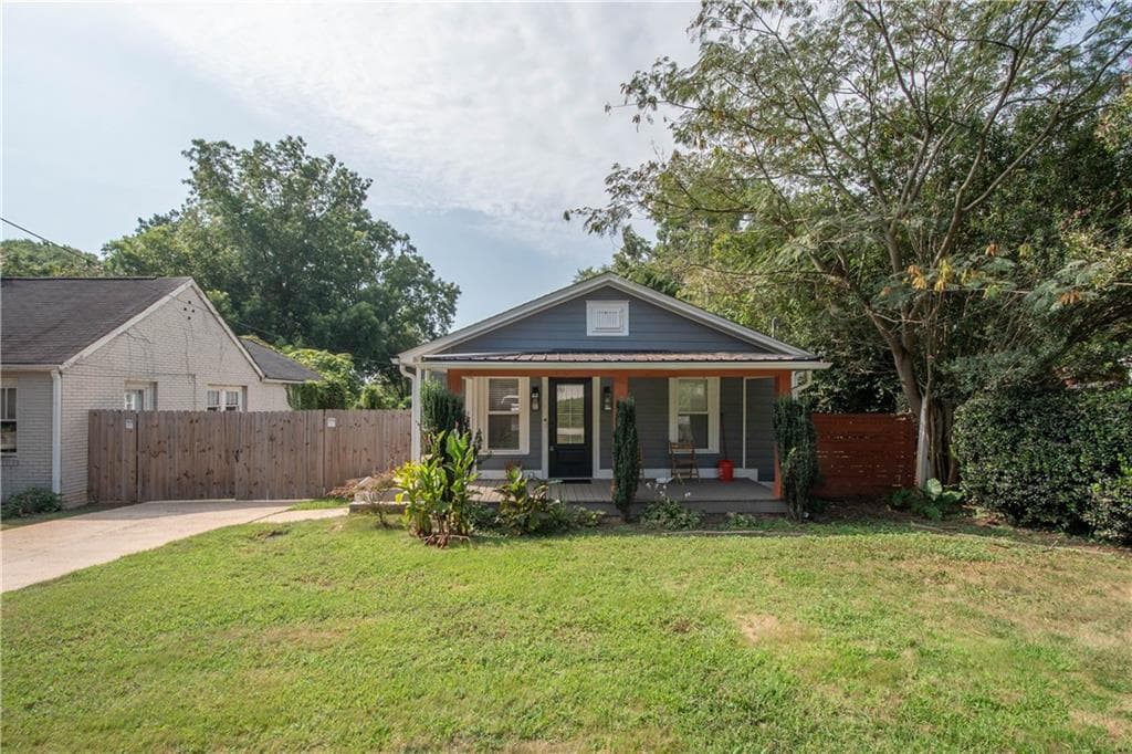 2 bedroom, 2 bathroom, 662 sq ft single family residence for rent at 1391 Smith Street, Atlanta, GA 30316 for $2,400 a month — photo 3