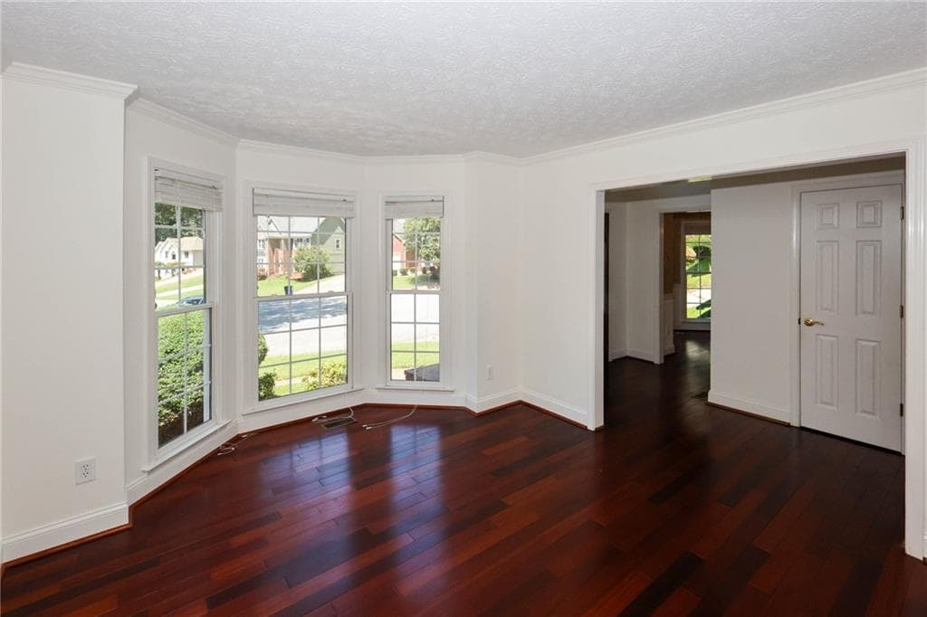 5 bedroom, 3 bathroom, 3,660 sq ft single family residence under contract at 1336 Velvet Creek Way, Marietta, GA 30008 — photo 8