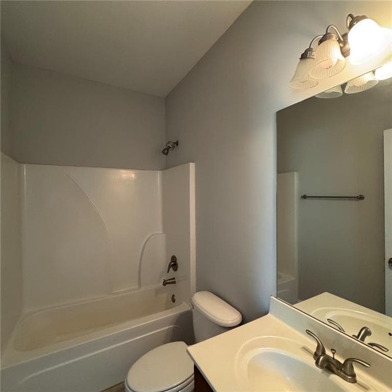 5 bedroom, 4 bathroom, 3,372 sq ft single family residence for sale at 2860 Evan Manor Lane, Cumming, GA 30041 — photo 6