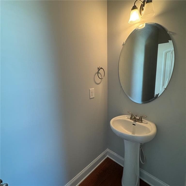 5 bedroom, 4 bathroom, 3,372 sq ft single family residence for sale at 2860 Evan Manor Lane, Cumming, GA 30041 — photo 8