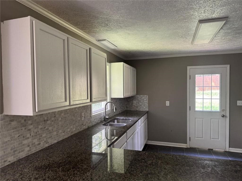 3 bedroom, 2 bathroom, 1,296 sq ft single family residence for sale at 130 Taunton Road, Covington, GA 30014 — photo 6