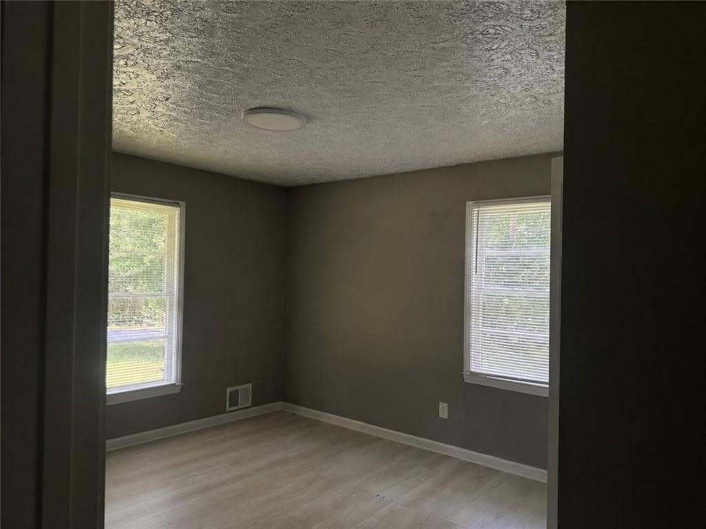 3 bedroom, 2 bathroom, 1,296 sq ft single family residence for sale at 130 Taunton Road, Covington, GA 30014 — photo 10
