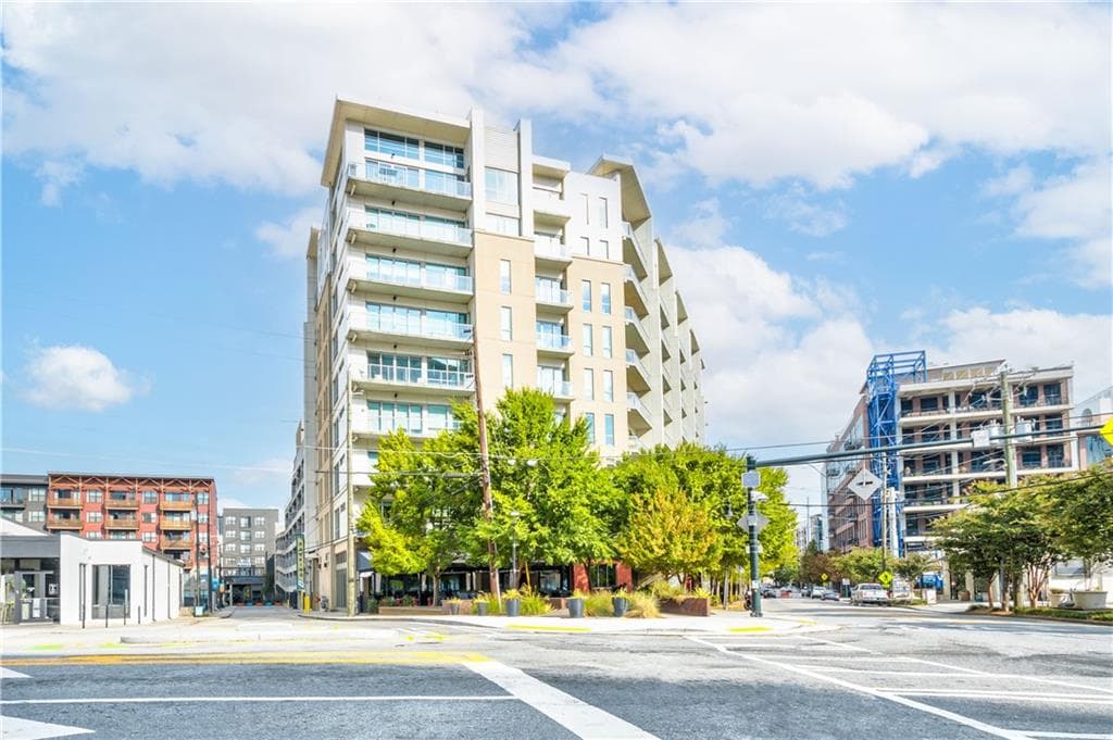 2 bedroom, 2 bathroom, 1,223 sq ft condominium for rent at 1100 Howell Mill Road 810, Atlanta, GA 30318 for $3,595 a month — photo 1 of 30