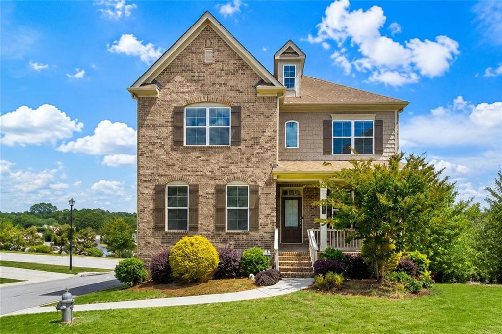 5 bedroom, 4 bathroom, 4,400 sq ft single family residence for sale at 1907 Sterling Chase, Buford, GA 30518