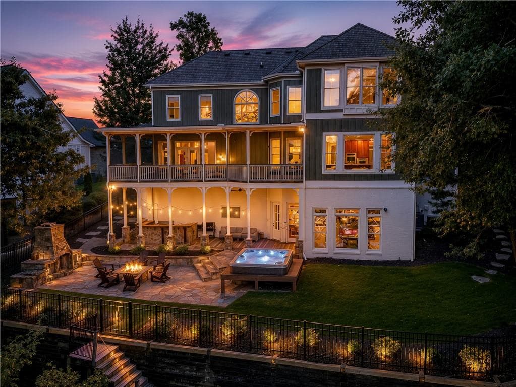 4 bedroom, 6 bathroom, 6,252 sq ft single family residence for sale at 117 Peninsula Way, Dawsonville, GA 30534 — photo 4